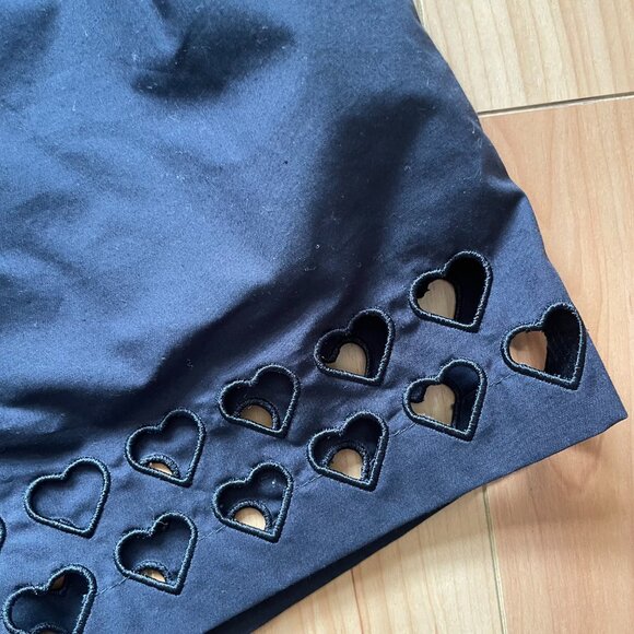 Sombra-Sombras Two Steps Hearts Lace Shorts - Picture 2 of 5